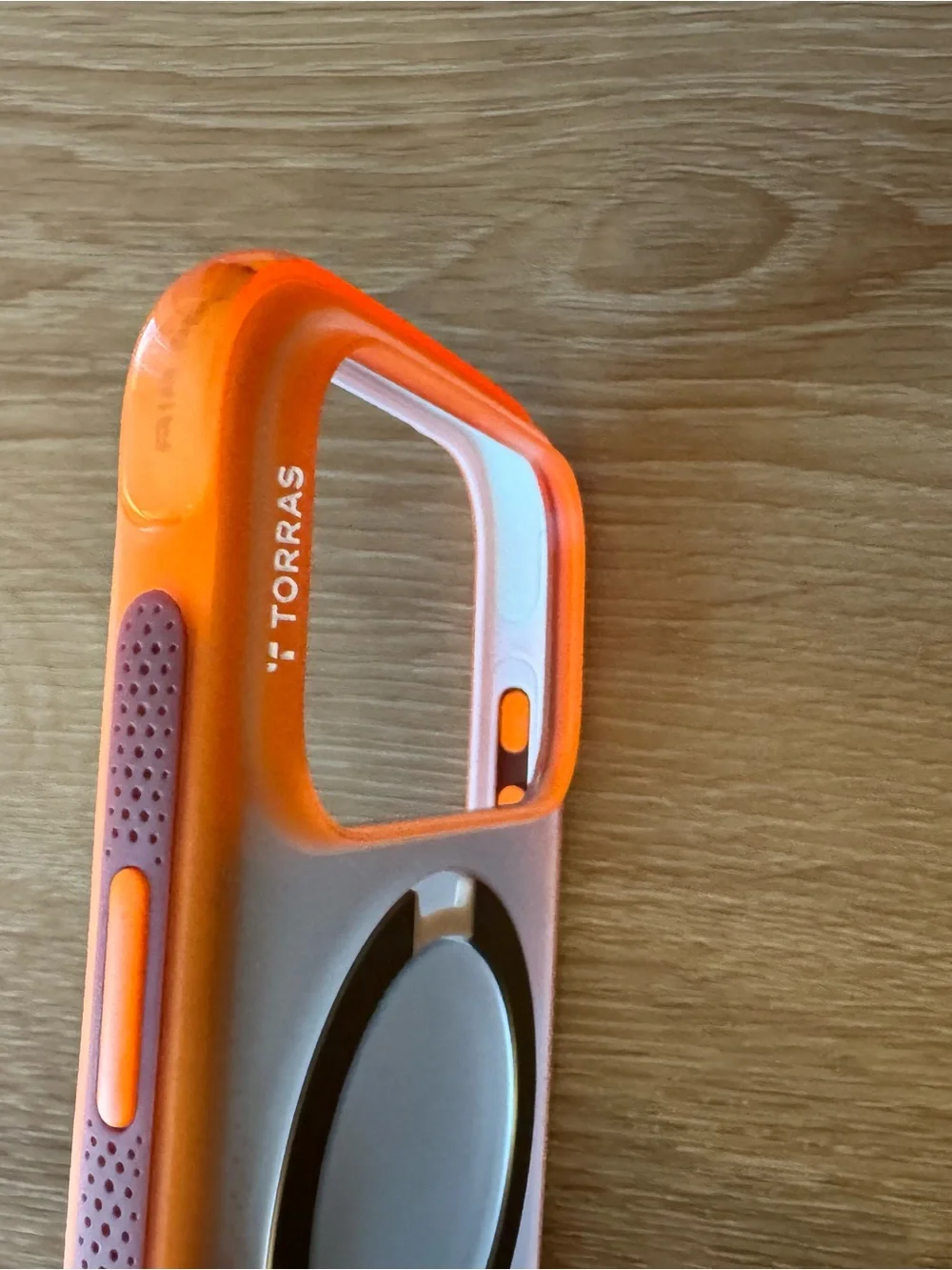 Torras air iPhone 17 pro case